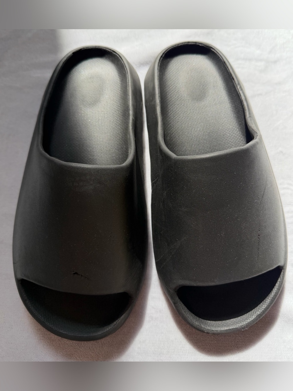 Minimalist Black Cushioned Slides Men Sz EUR 44-45 US 11-12